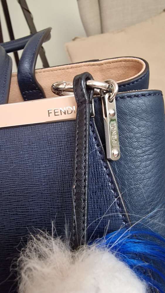 Kabelka FENDI 2JOURS