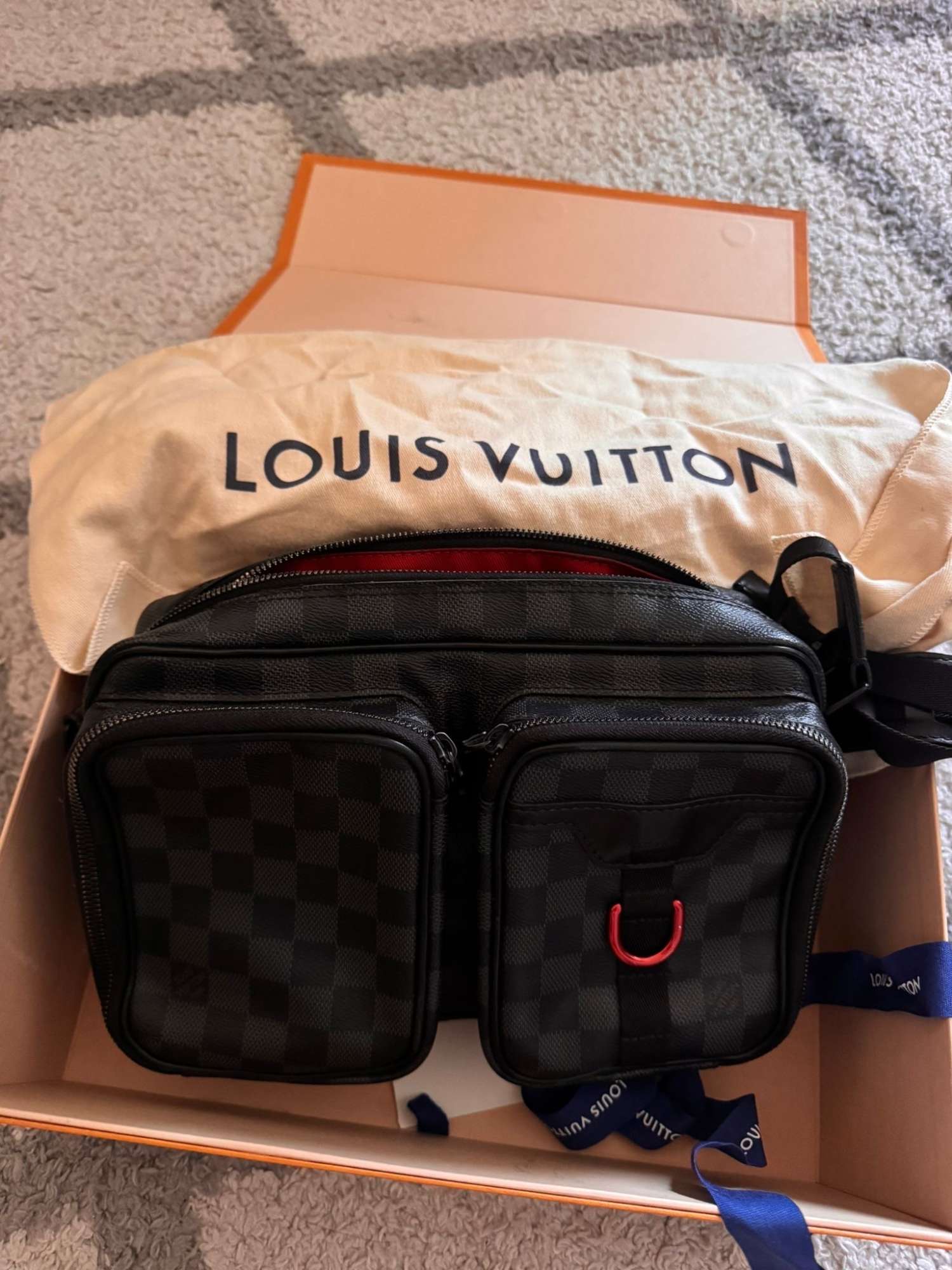 Louis Vuitton ladvinka