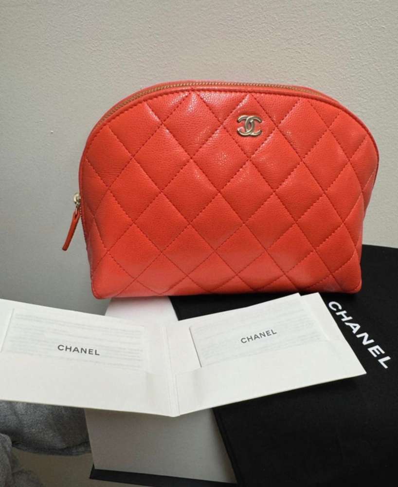 Chanel kozmetická taštička