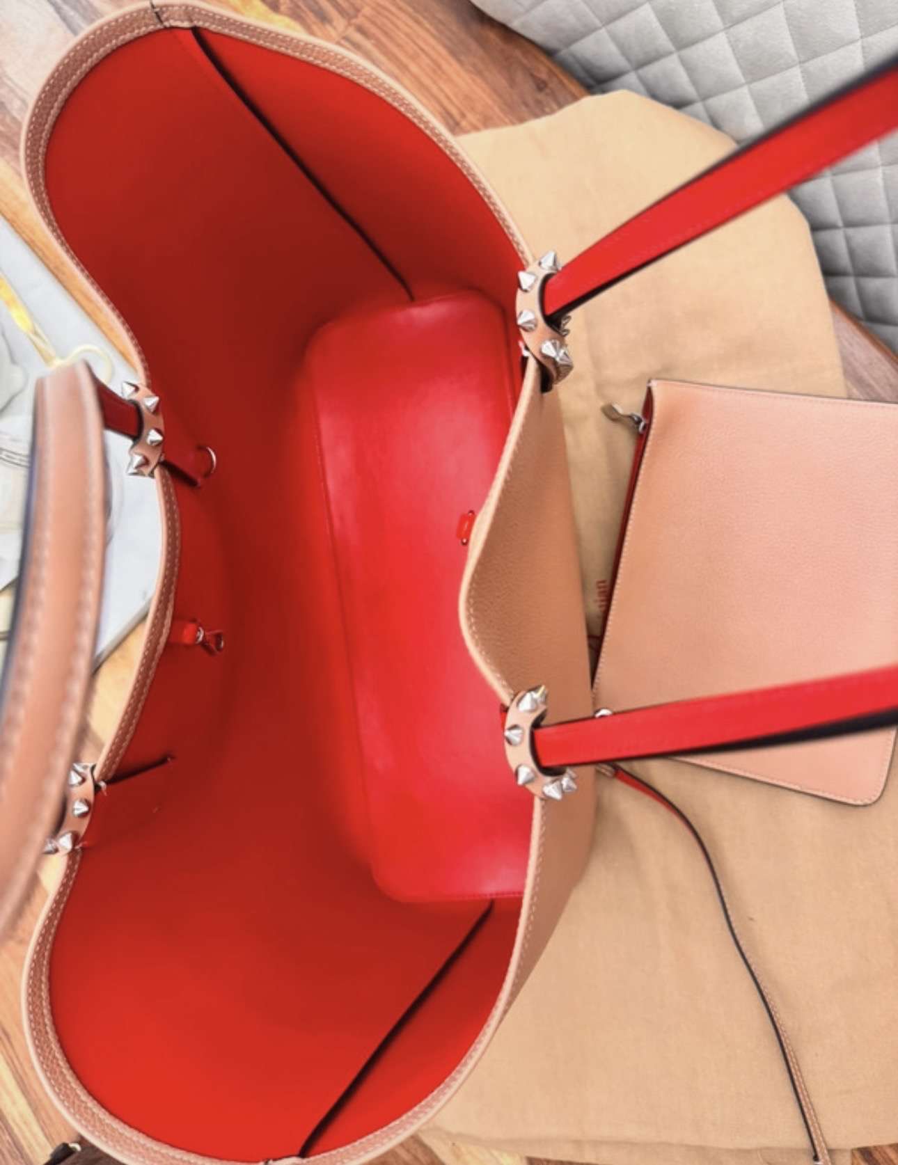 Christian Louboutin kabelka