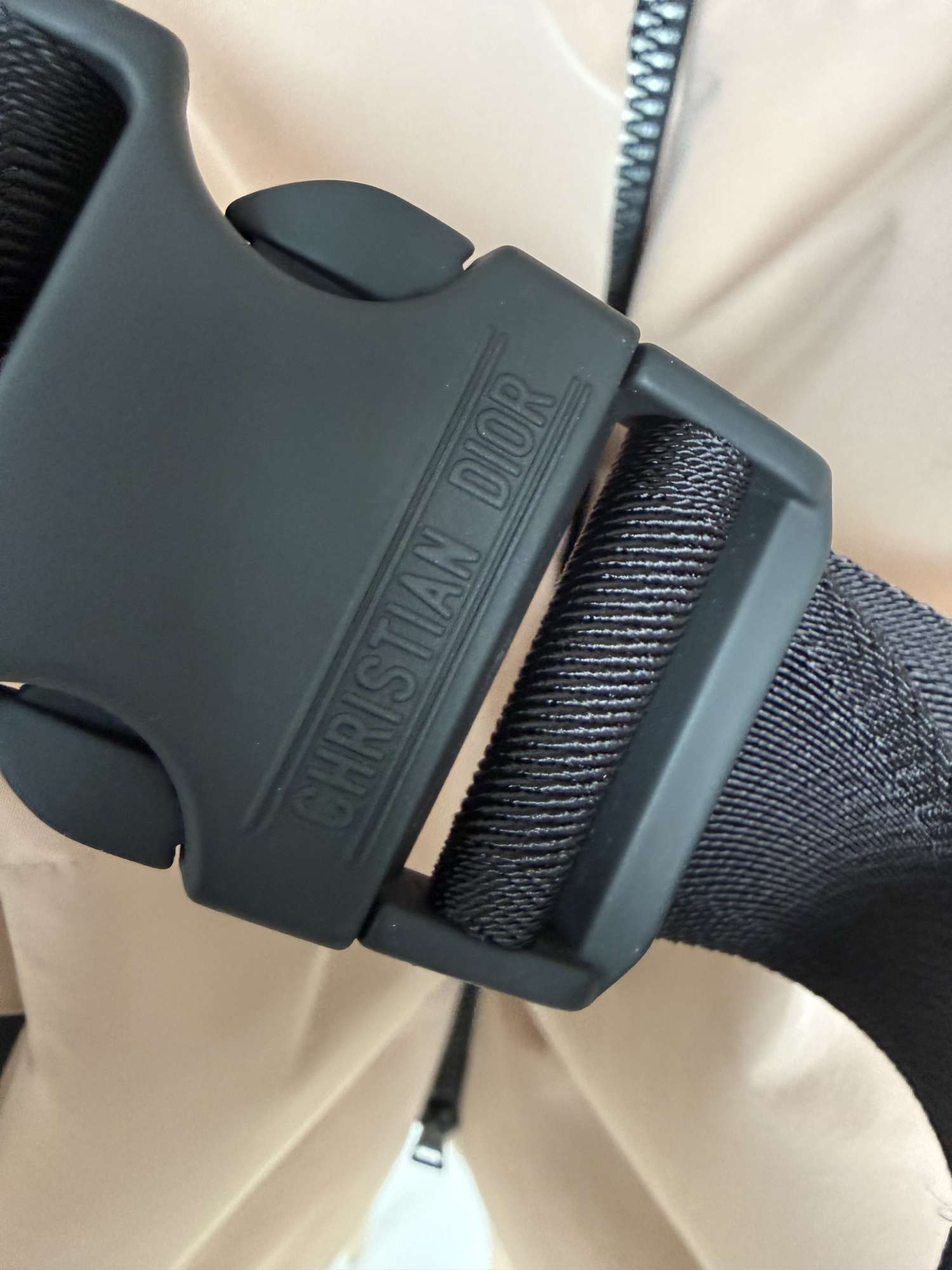 Christian Dior bunda