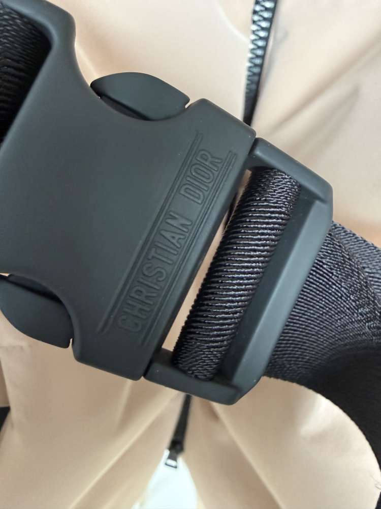 Christian Dior bunda