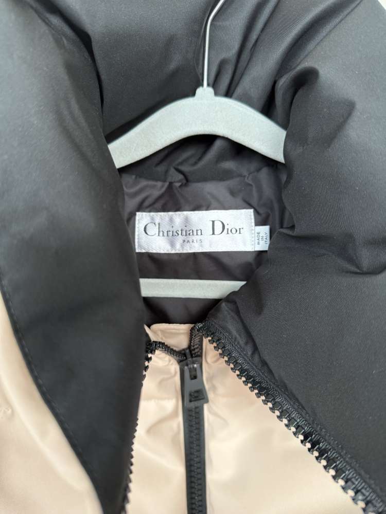 Christian Dior bunda