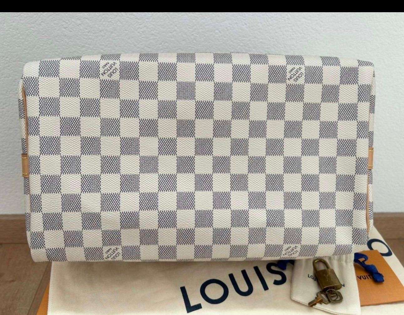 Louis Vuitton speedy 30