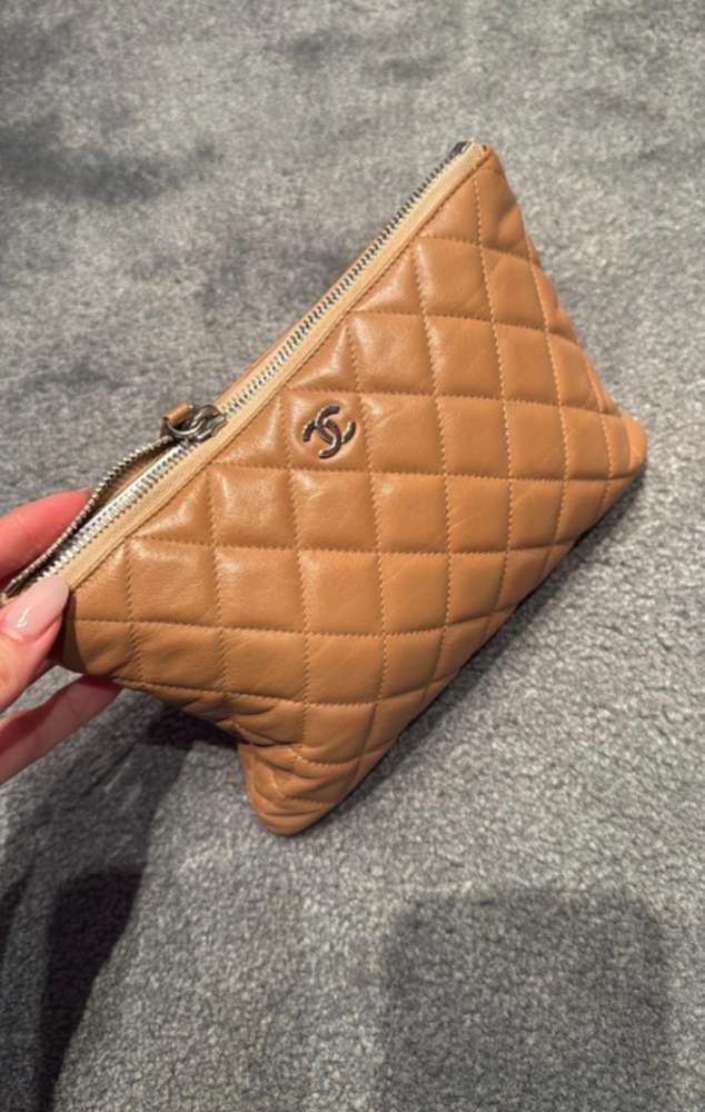 Chanel clutch