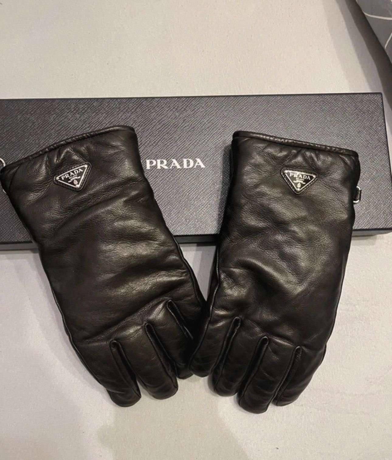 Prada rukavice