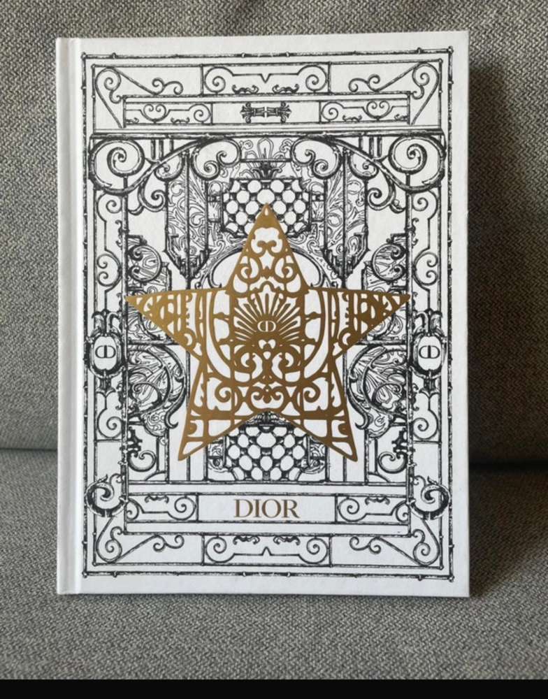 Dior zápisník