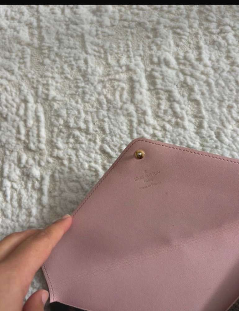 Louis Vuitton kirigami