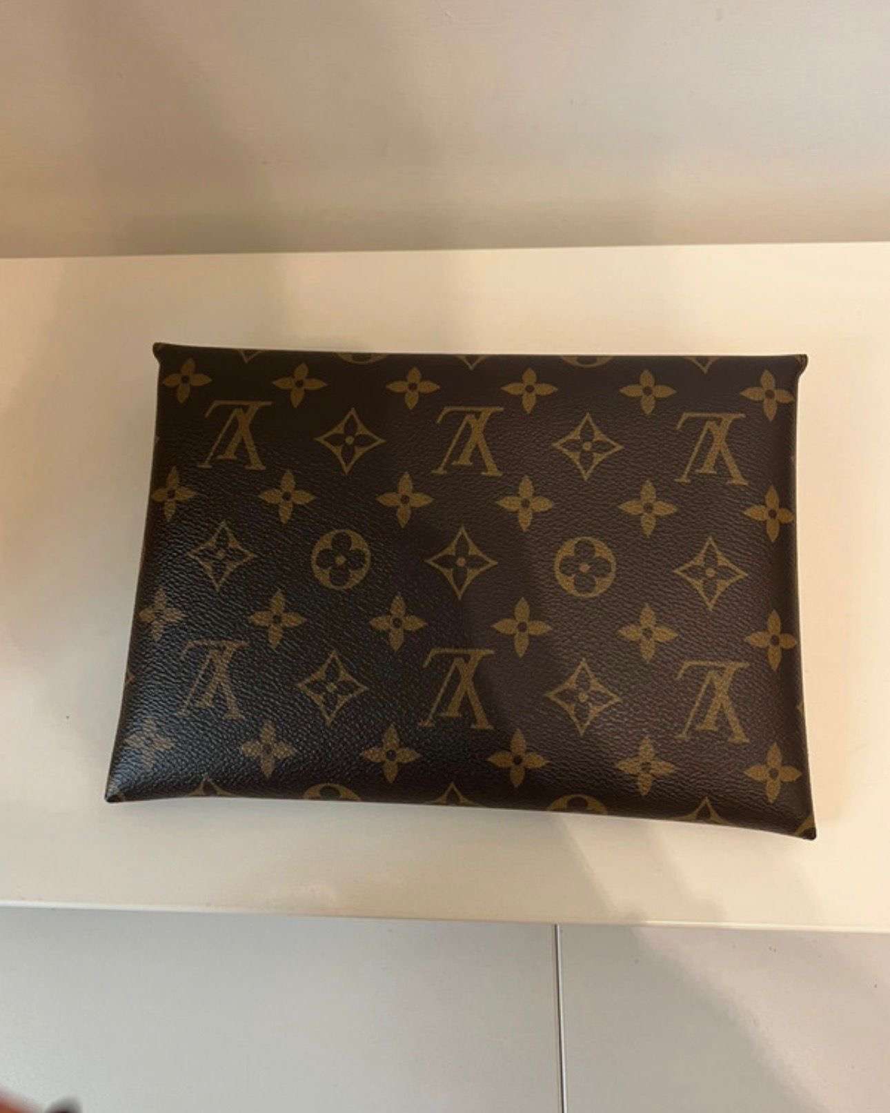 Louis Vuitton kirigami