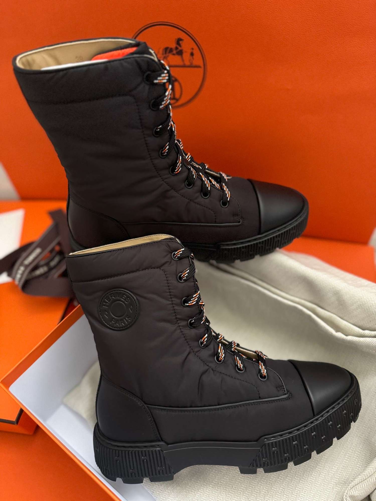 Hermes velkost 39 s dokladom