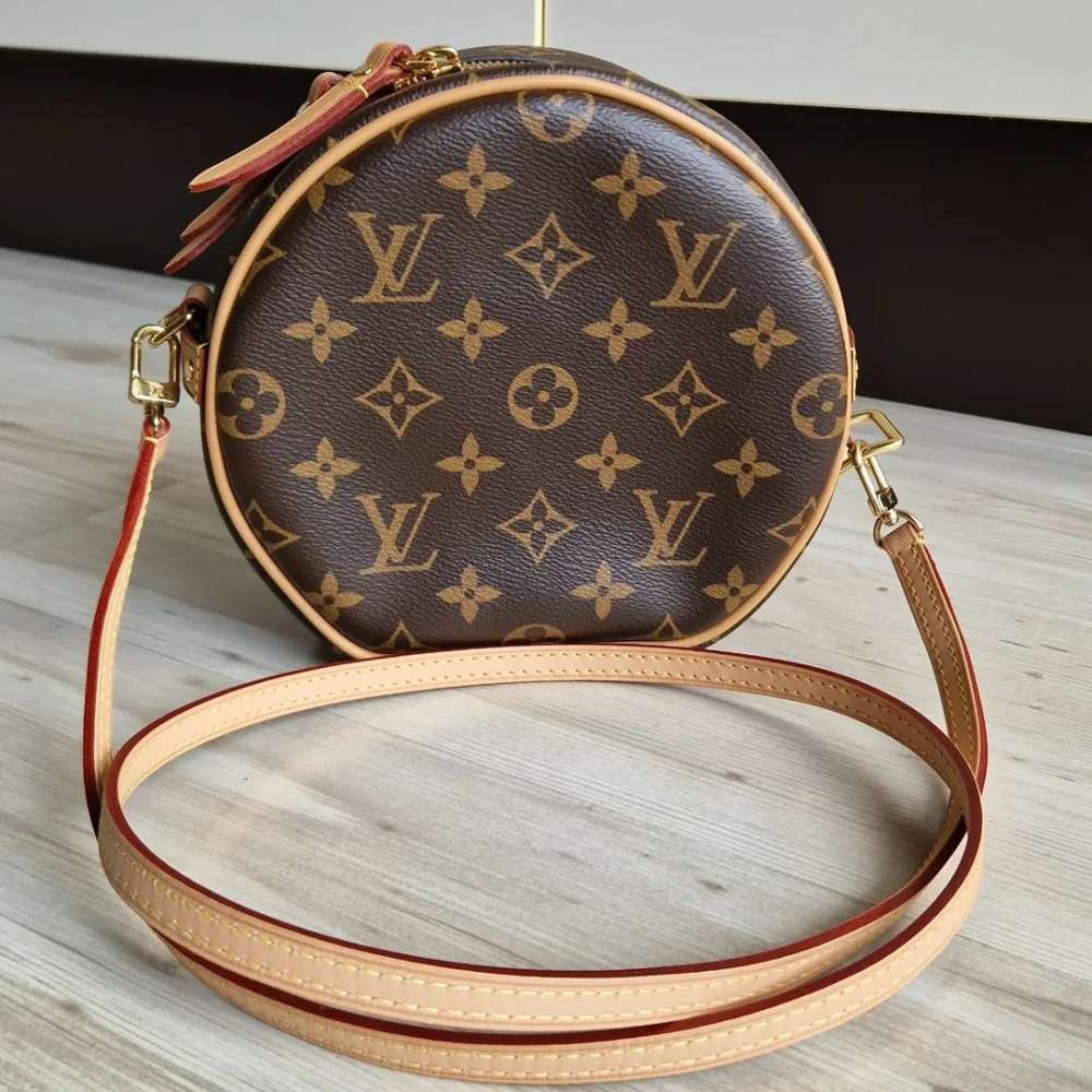 Louis Vuitton Chapeau Boite Souple PM