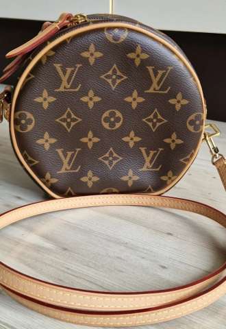 https://vipluxury.sk/Louis Vuitton Chapeau Boite Souple PM