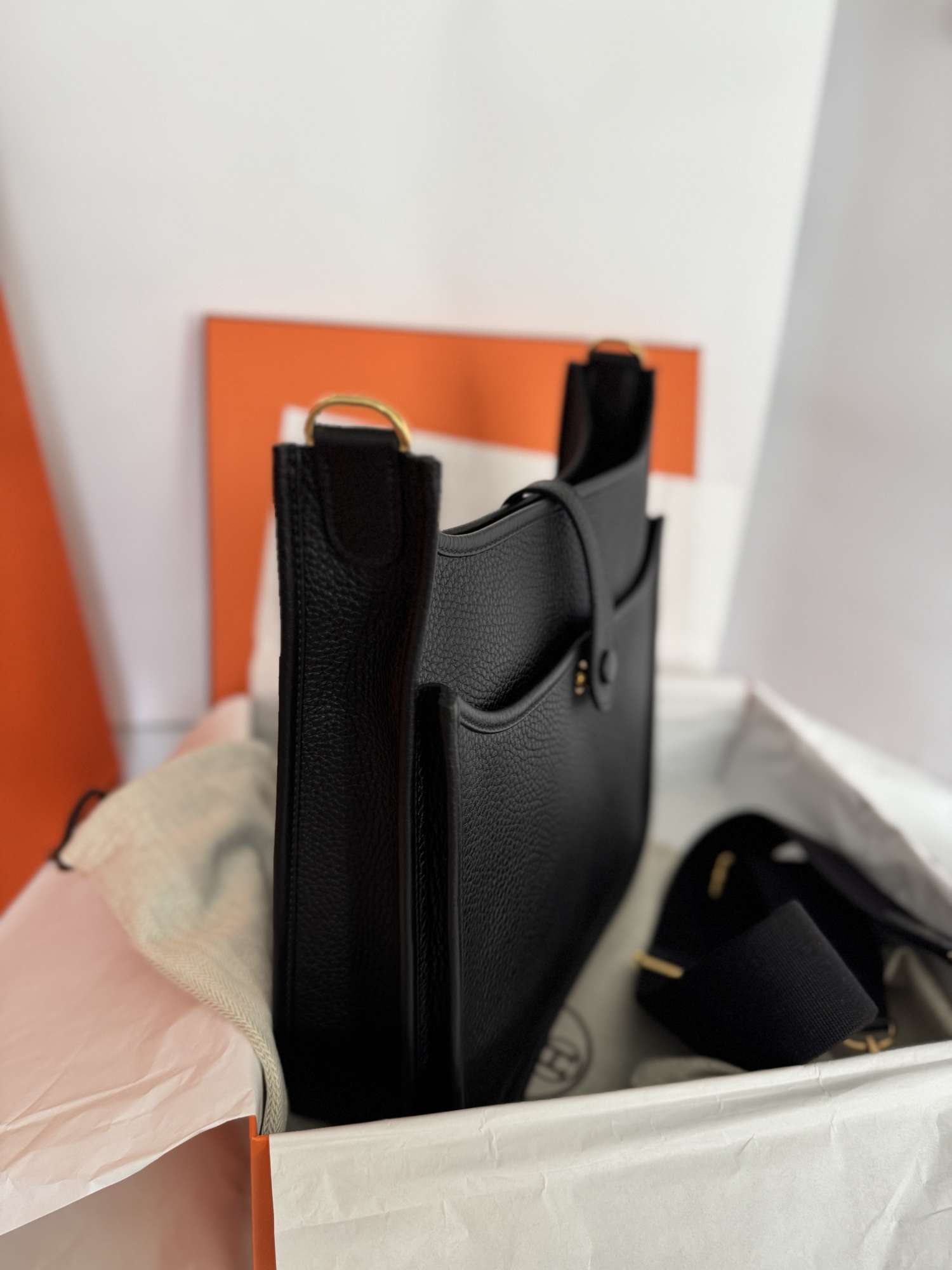 Hermes Evelyne 29 black GHW s dokladom