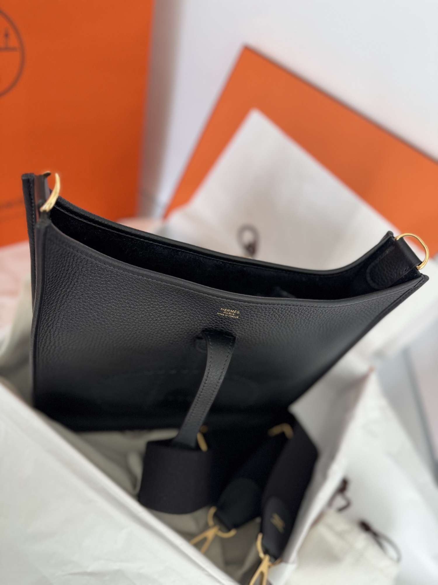 Hermes Evelyne 29 black GHW s dokladom