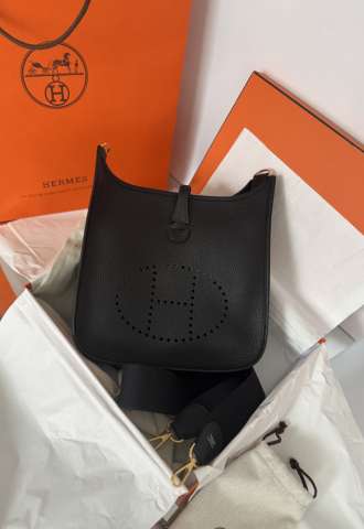 https://vipluxury.sk/Hermes Evelyne 29 black GHW s dokladom