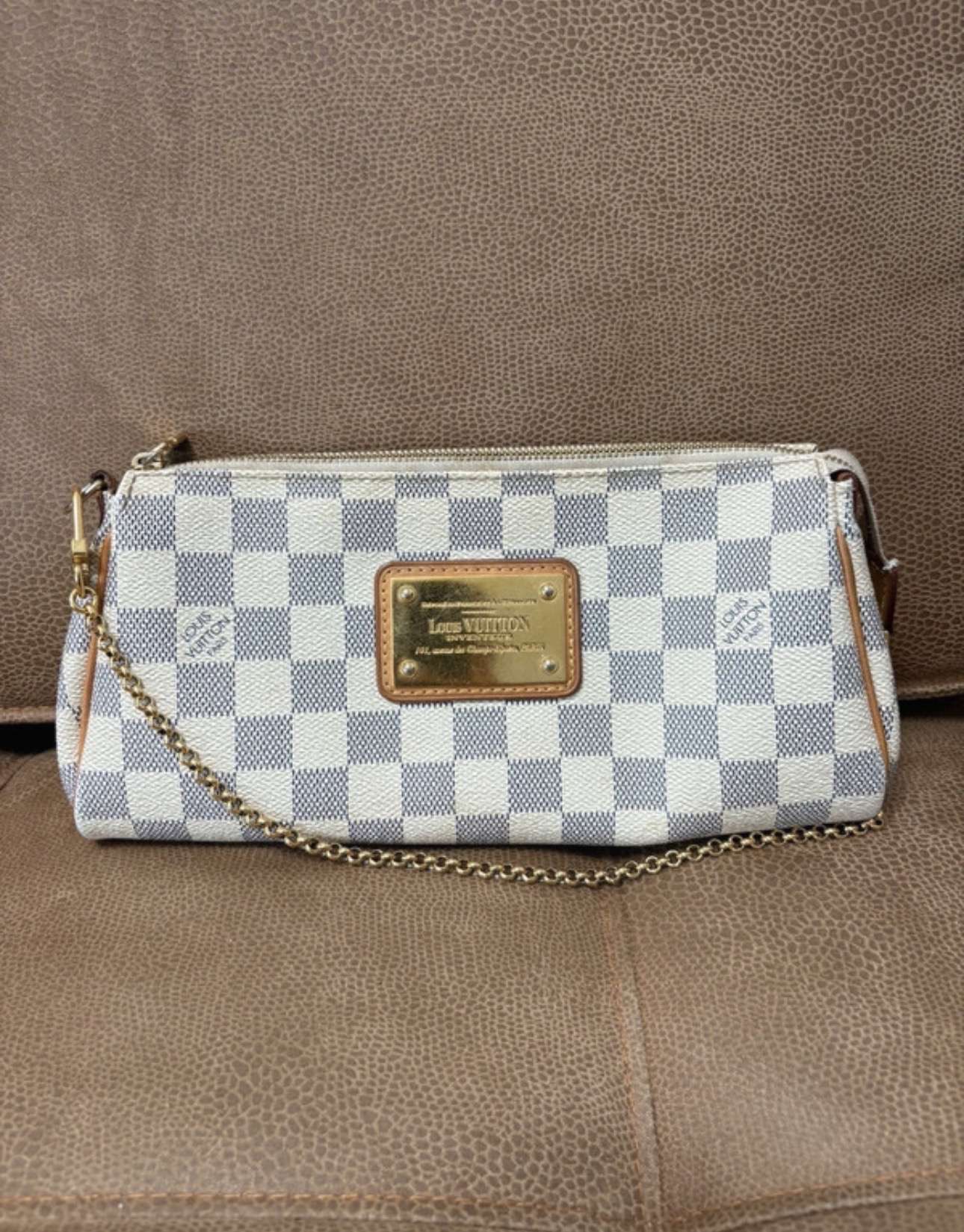 Louis Vuitton Eva clutch