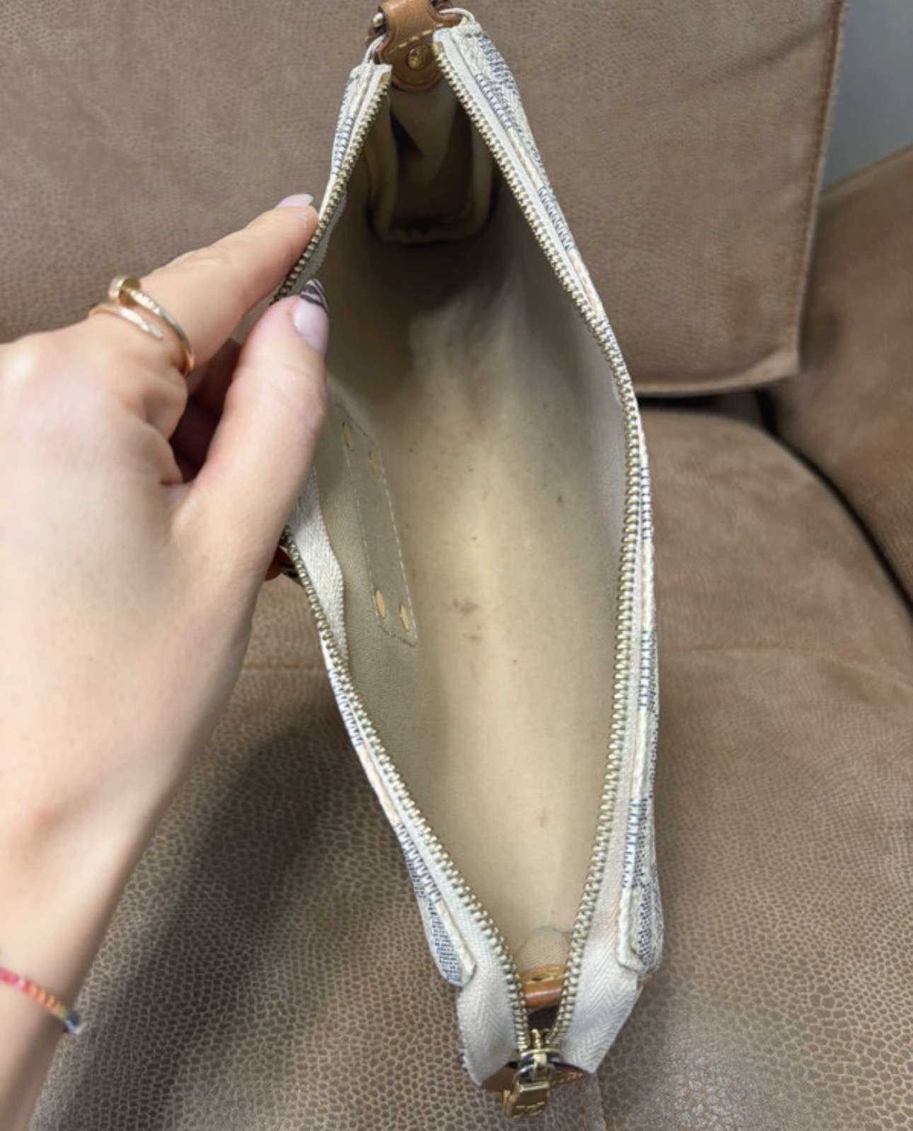 Louis Vuitton Eva clutch