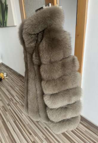 https://vipluxury.sk/Kožuch z líšky