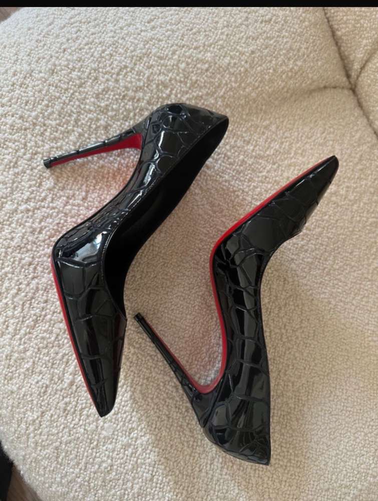 Louboutin lodičky