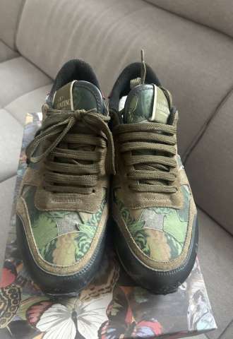 https://vipluxury.sk/Valentino tenisky