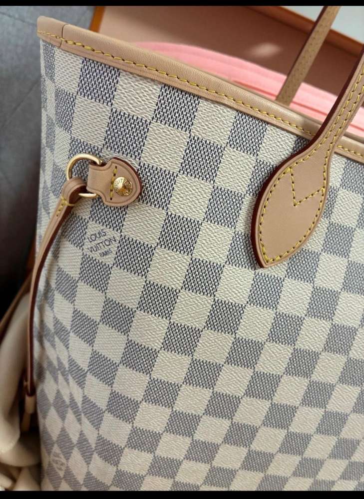 Louis Vuitton neverfull