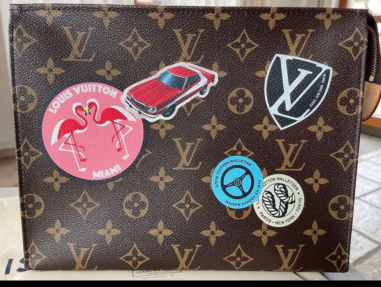 Louis Vuitton pochette