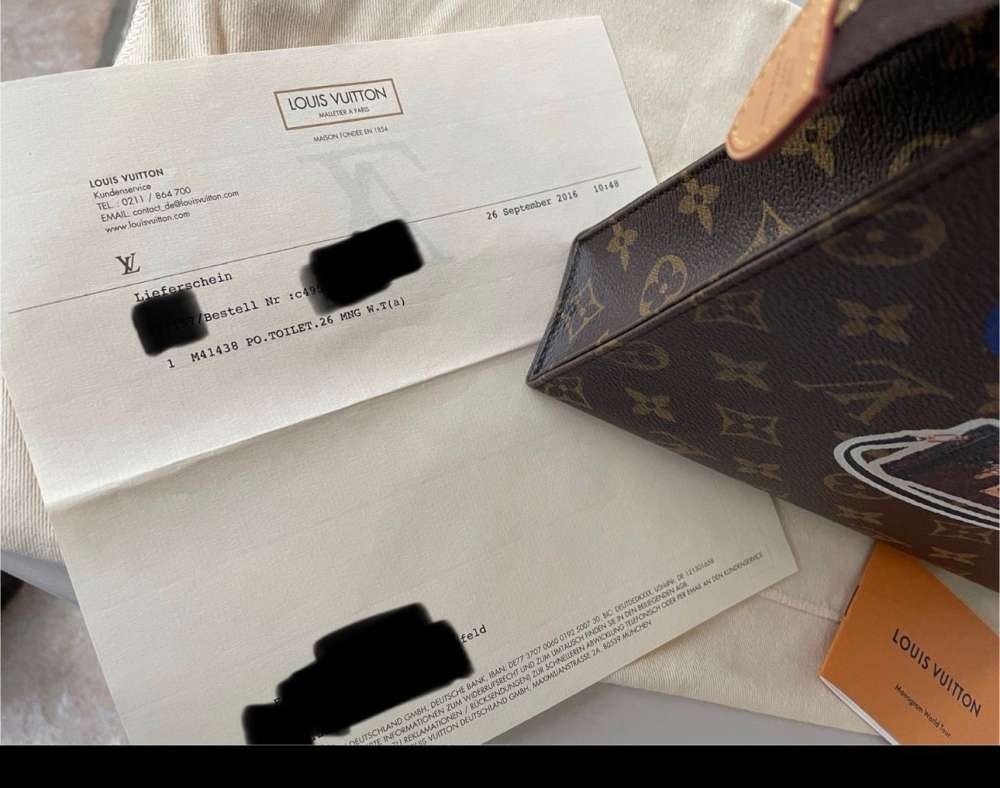 Louis Vuitton pochette