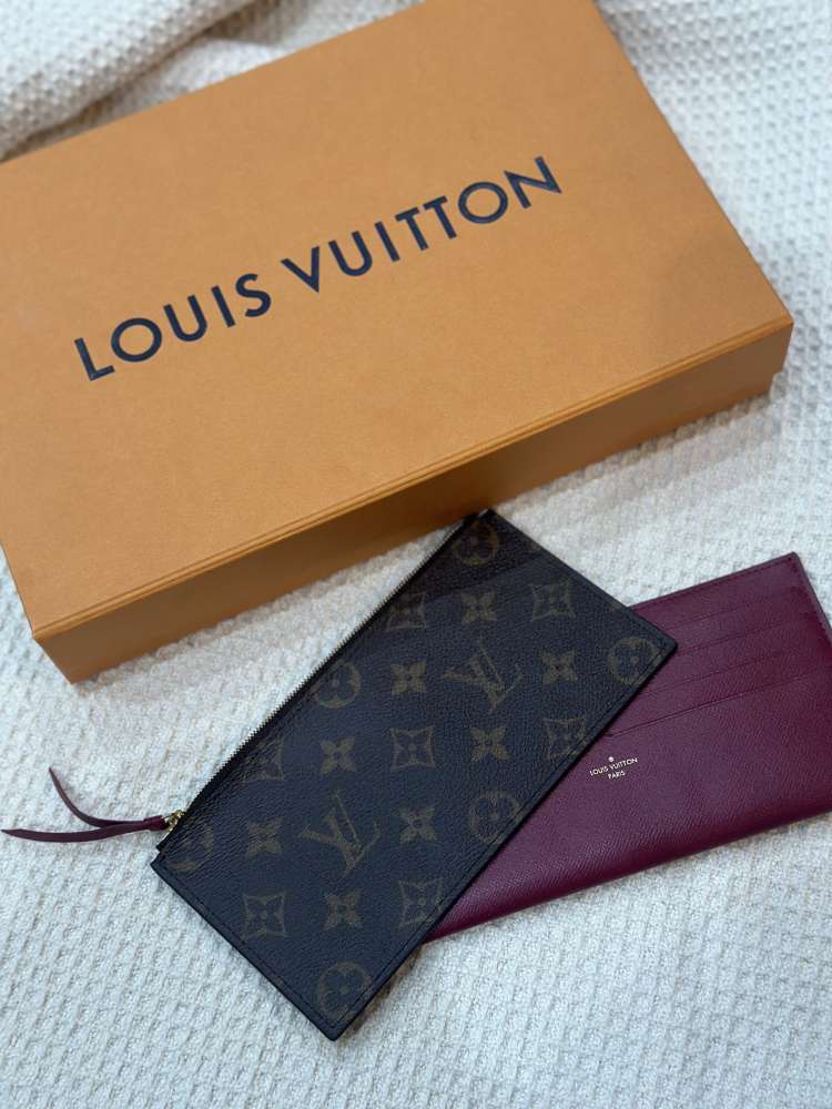 LV Card holder & pochette