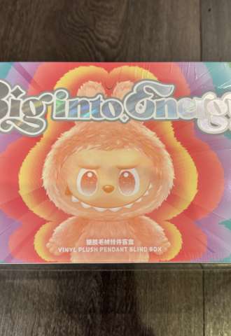 https://vipluxury.sk/LABUBU THE MONSTERS Big into Energy Series-Vinyl Plush Pendant Blind Box