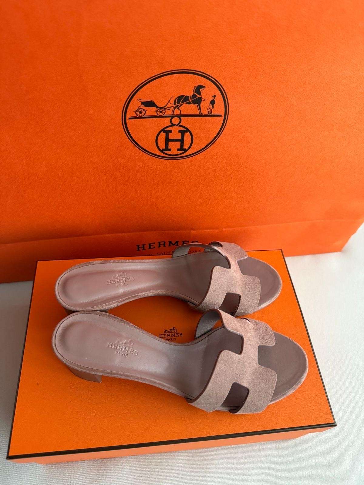 Hermes Oasis Rose narušuje