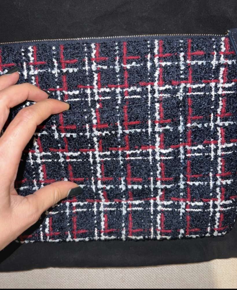 Chanel clutch