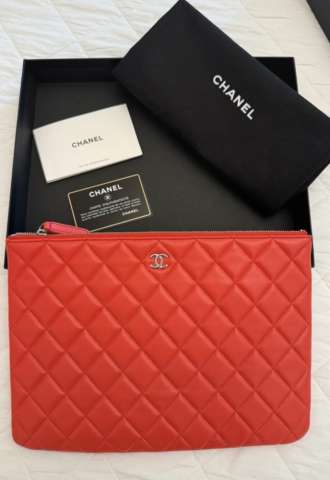 https://vipluxury.sk/Chanel clutch