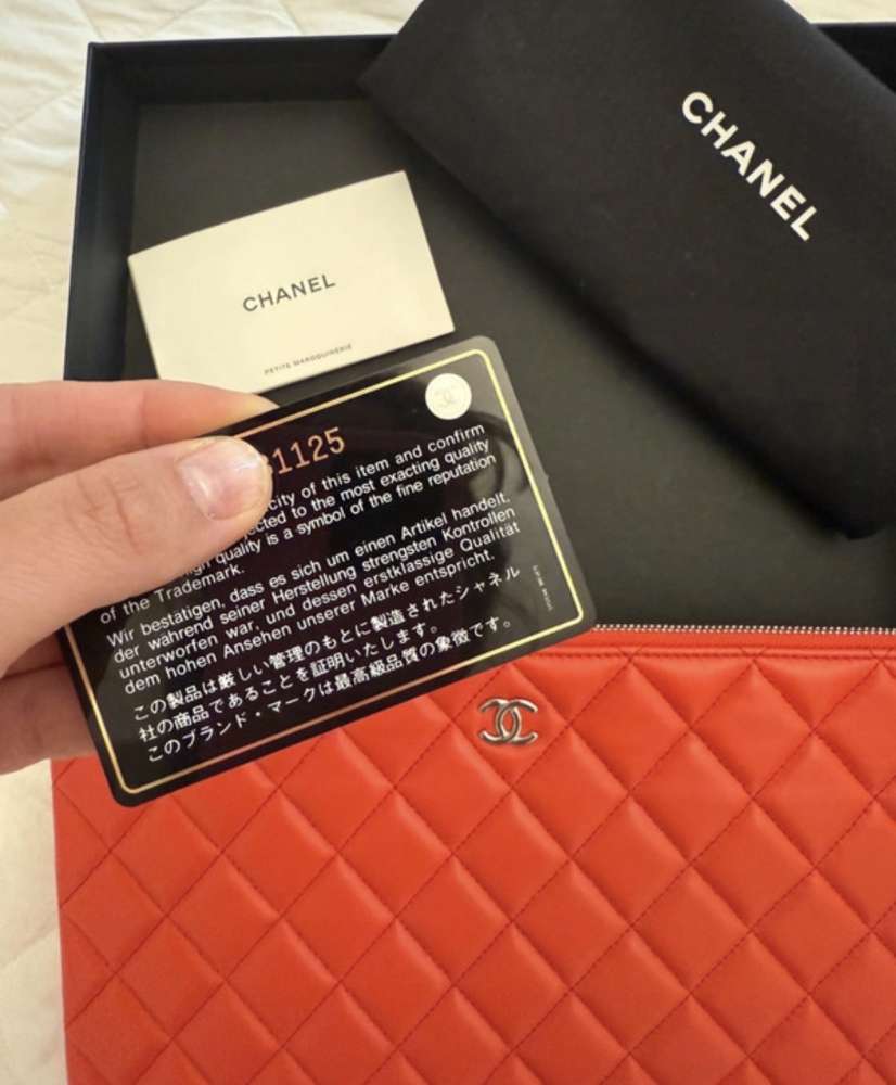 Chanel clutch