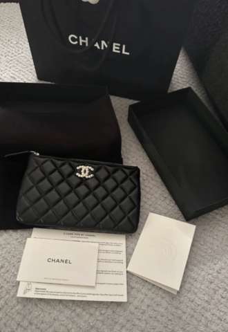https://vipluxury.sk/Chanel clutch