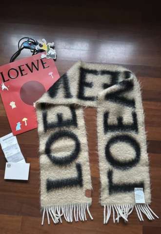 https://vipluxury.sk/LOEWE šál