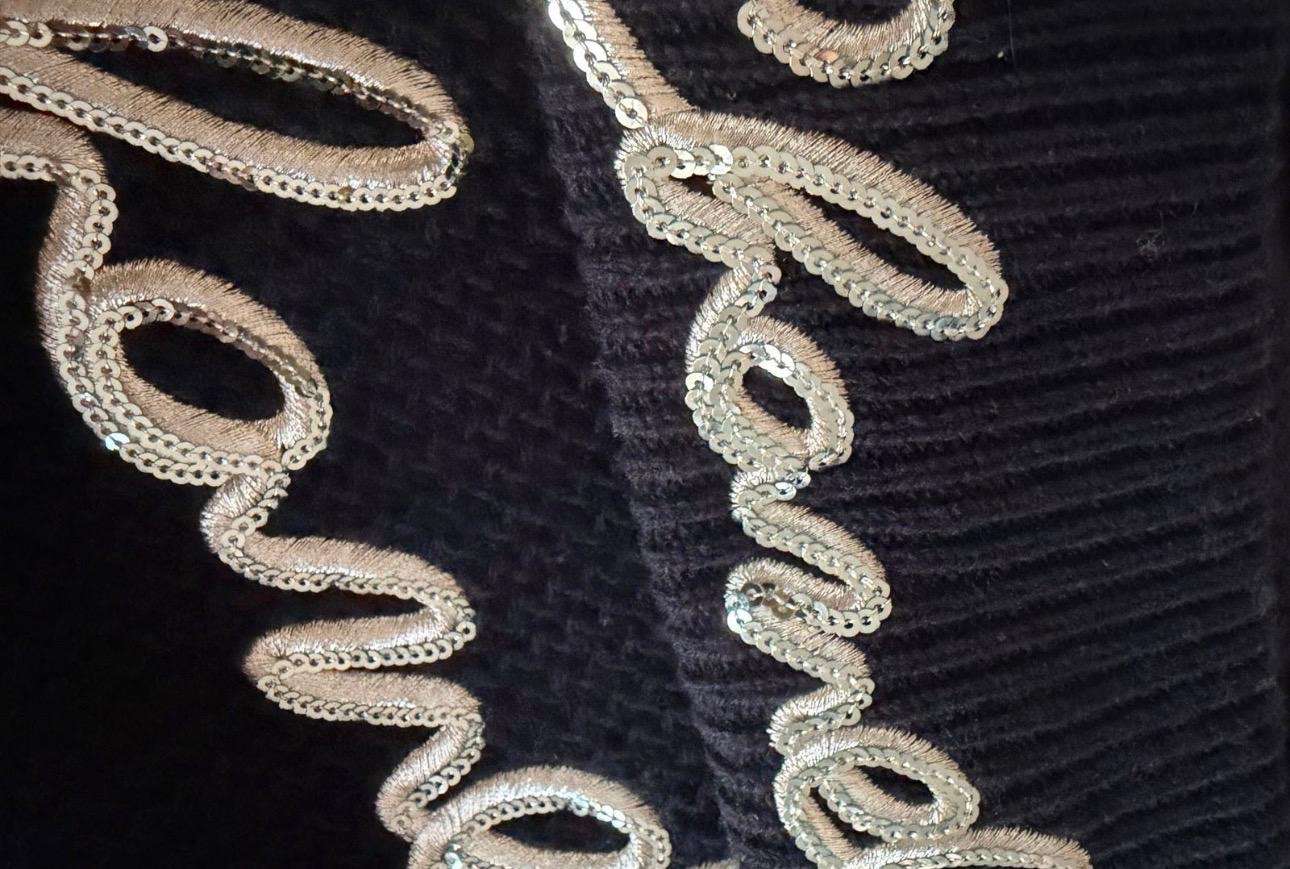 Chanel čiapka a šál