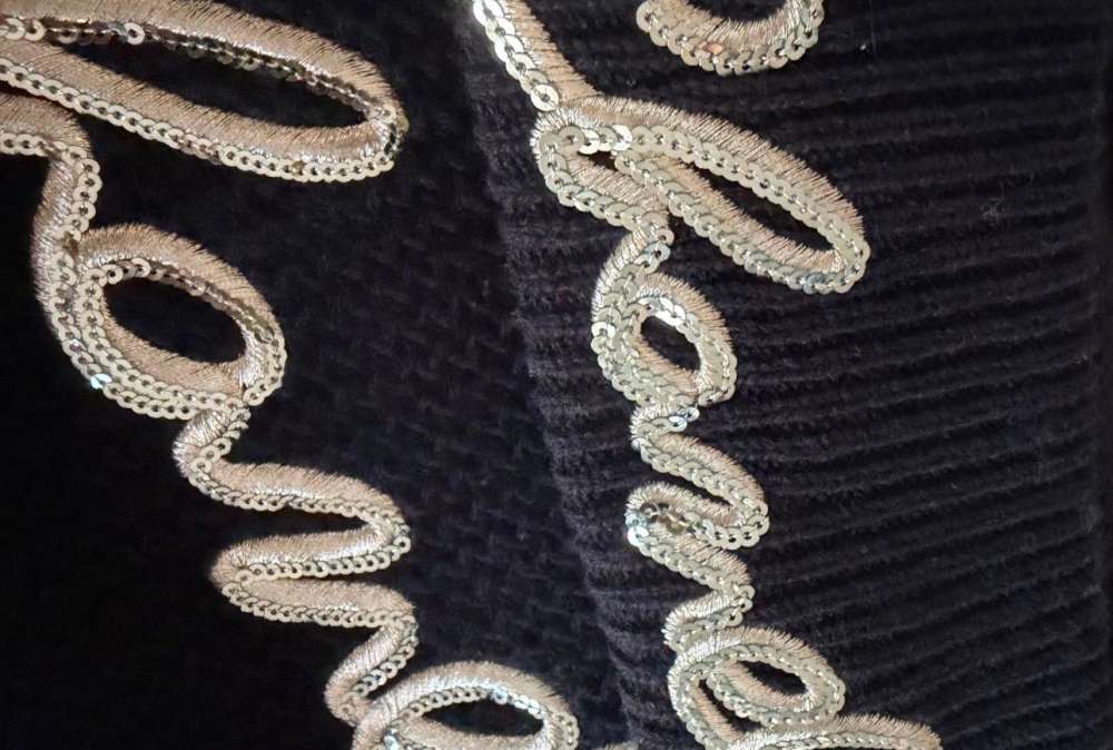 Chanel čiapka a šál