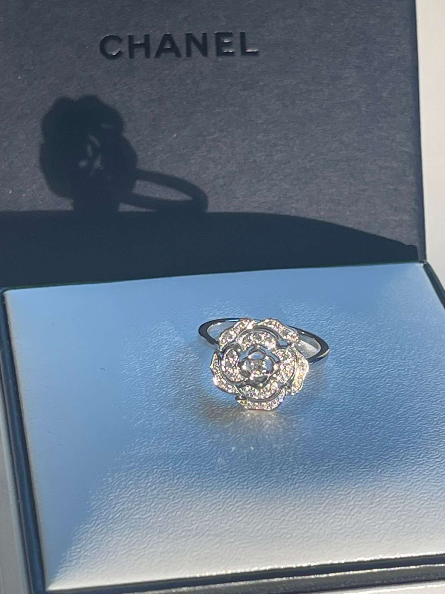 Chanel prsteň