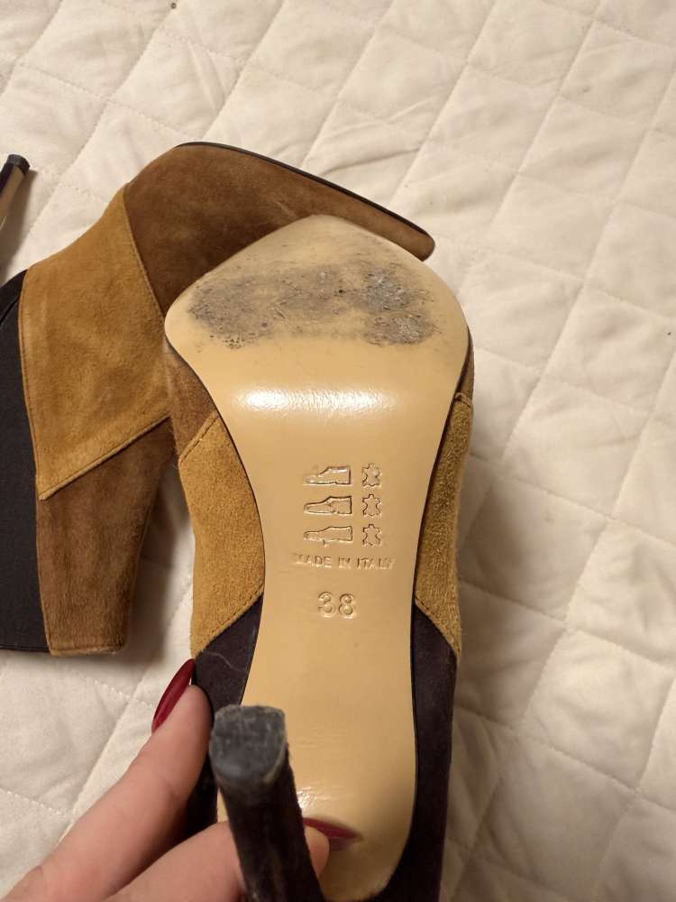 OVYÉ Semišové poltopánky