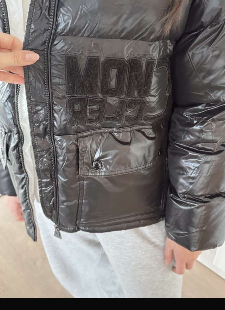 Moncler zimná Bunda