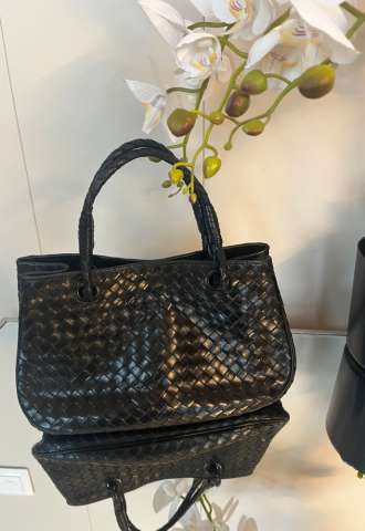 https://vipluxury.sk/Bottega Veneta kabelka