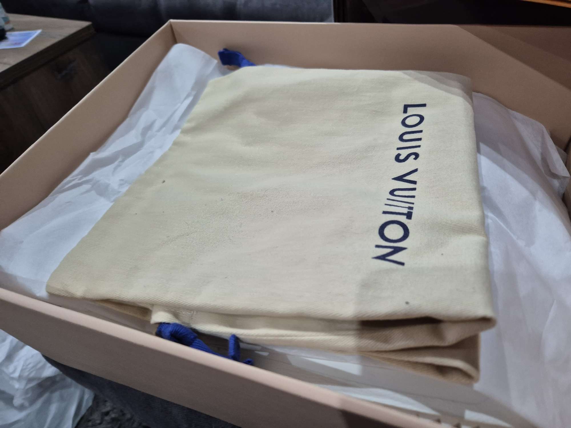Nové Louis Vuitton Time out Jeans 40