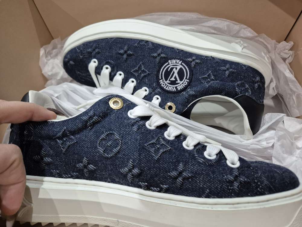 Nové Louis Vuitton Time out Jeans 40