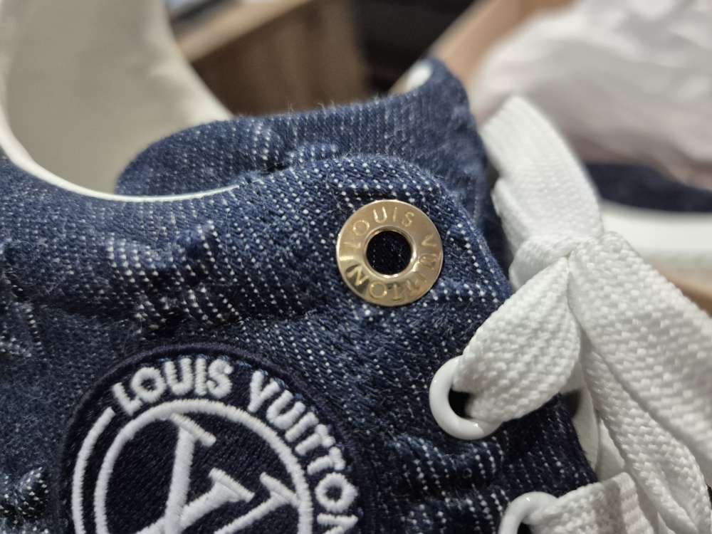 Nové Louis Vuitton Time out Jeans 40