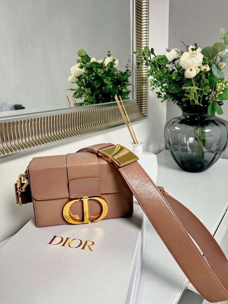 Dior crossbody kabelka