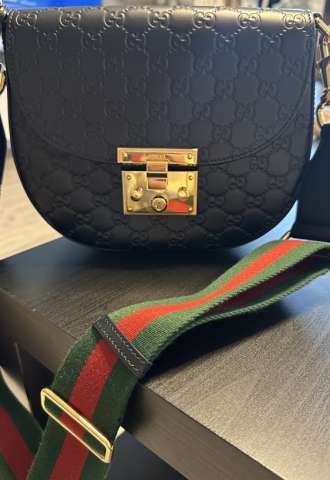 https://vipluxury.sk/Gucci kabelka