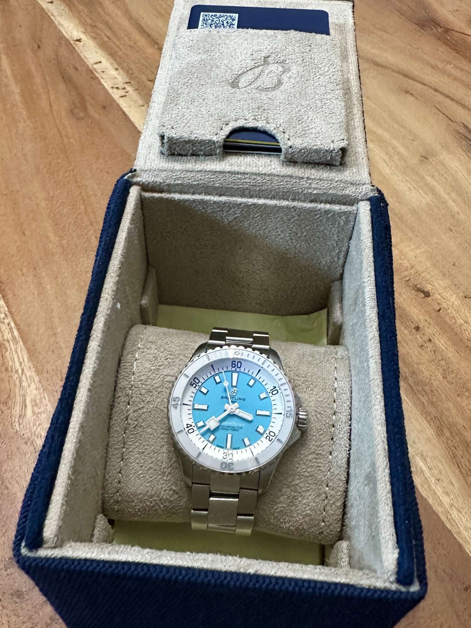 Dámske hodinky Breitling Superocean Automatic 36