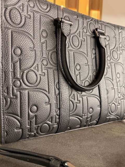 Stredne veľká taška DIOR tote