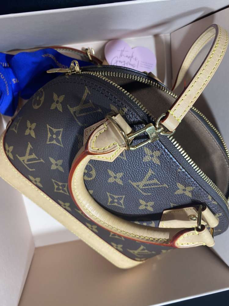LV alma monogram