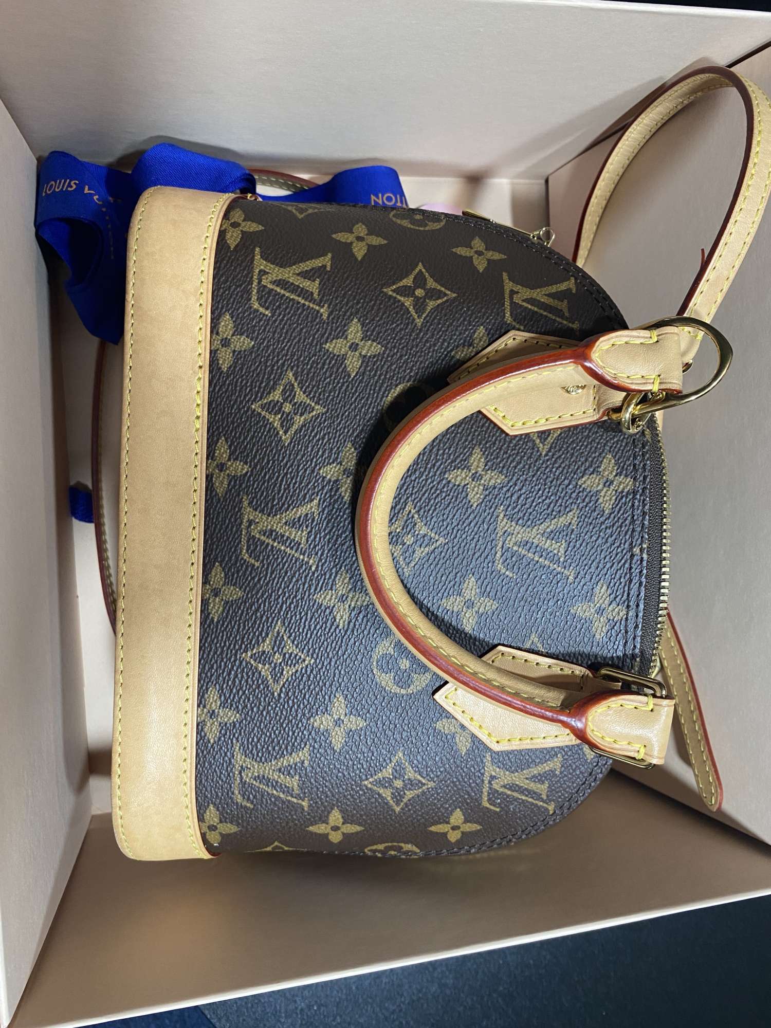 LV alma monogram